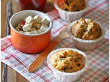 Muffins salati con feta, pomodori secchi e aglio orsino – Savoury muffins with feta, sundried tomatoes and wild garlic