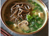 Zuppa di miso con soba, tofu e verdure – Miso soup with soba tofu and vegs