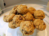 Homemade Oatmeal Chocolate Chip Cookies