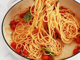 Spaghettis sauce tomates cerises à l’ail, recette rapide