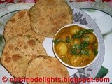 Peas Kachuri With Aloo (Baby Potato) Dum