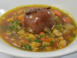 Soupe de légumes et saucisse