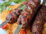 Brochette kebab Adana de viande hachée au barbecue