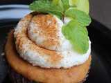 Light Summer Indulgence : Apple Yogurt Cupcake