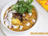 Buta Dali Aloo Kakharu Tarkari – Chana dal with potato and pumpkin curry