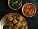 Crispy Rice Vadas ( Chaula Bara )