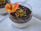 Panna Cotta alla Vaniglia con salsa al Cioccolato