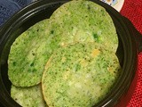 Broccoli kaju kishmish diye chitoi pitha