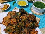 Dhonepatar bora o chutney