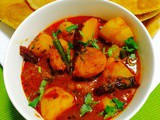 Dubki wale aloo of mathura with hing er kochuri