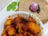 Mumma's chilli-tomato sauce aloo