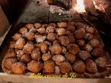 Castagnole morbide di ricotta, al limoncello