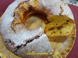 Ciambellone con ricotta e confettura