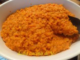 Dahl di lenticchie rosse con curry e latte di cocco