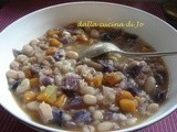 Minestra di zucca e fagioli con orzo