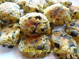 Polpette di zucchine e formaggio in fiocchi