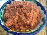 Salsa di pomodori confit, pomodori secchi e acciughe