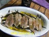 Sarde marinate agli agrumi condite con sale al pomodoro