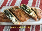 Stromboli alle cime di rapa e feta