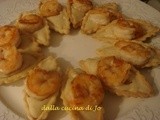 Tartellette con crema di cannellini e gamberi