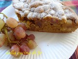 Torta d'autunno con uva rosada