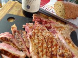 Una bella costata e un calice di ottimo vino