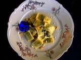 Ravioli di borragine con burro, salvia e maggiorana