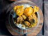 Gota Roshun diye Mangshor Jhol (Bengali Mutton Curry with Garlic Pod)