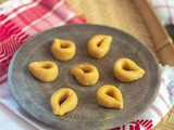 Gujiya, the Bengali sweet; Meyebela revisited with the Ring-shaped Sweet