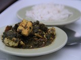 Aromatic curry of fenugreek, spinach and tofu