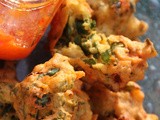 Trendy Kale, banana and red onion pakora