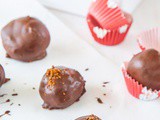 No-Bake Cheesecake Truffles