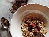 Aa, dişi bir müsliymiş bu!   Hurmalı, Yaban Mersinli, Keten Tohumlu Müsli aka Granola 