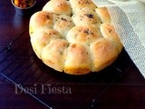 Aloo Methi Tear n Share Bread