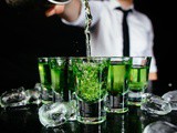 Green Tea Shot: Best Cocktail Recipe, 7 Variations + 3 Tips