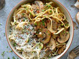 Easy Mushroom Linguine