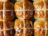 Vegan Hot Cross Buns