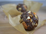 Crunchy Date and Nut Energy Balls