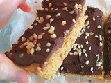 Homemade vanilla hazelnut protein bars