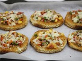 Mini bread pizza