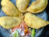 Easy To Make Snacks  -  Salty Gujia (Keema Stuffed)