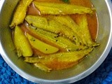 Light Gravy With Kajuli Fish (Gangetic Ailia)/Kajuli Macher Jhol