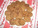 Wholemeal Cookies with Chocolate and Raisins