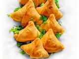 Easy Samosa Recipe – Step by Step Punjabi Samosa (Vegan)