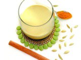 Meatless Monday : Healing Turmeric-Cashew Milk