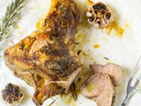 Oven recept rozemarijn lamsbout met gepofte knoflook