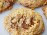 Chocolate caramel oat cookies