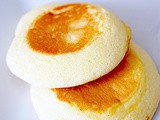 Japanese soufflé pancakes