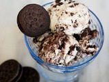 Peppermint cookies and cream ice cream