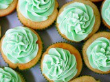 Ultimate vanilla cupcakes with vanilla buttercream frosting